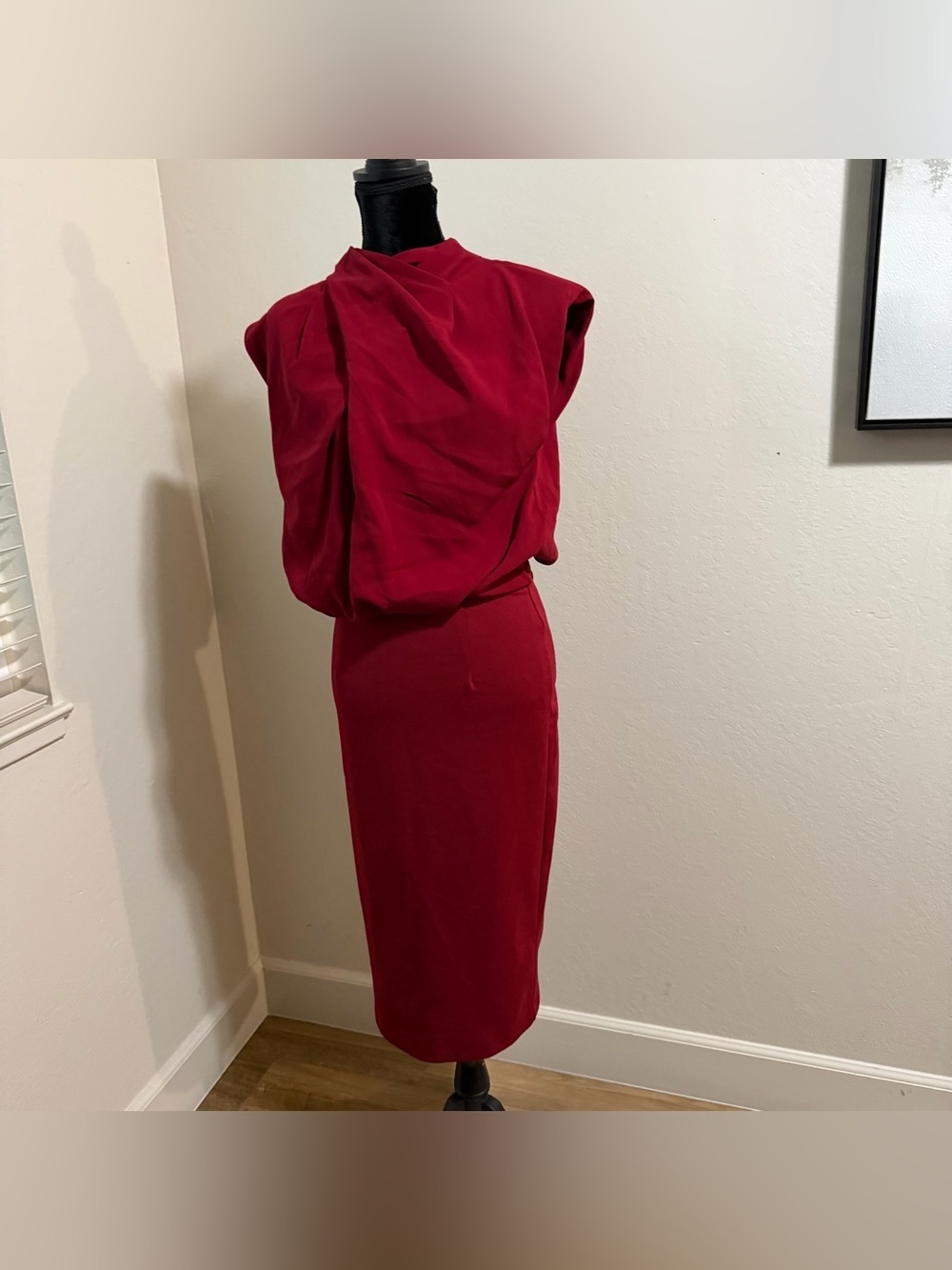 Aliava Maxine Crepe Midi Dress Maroon High Neck Draped Shoulder Bodycon L NWT - Picture 4 of 13